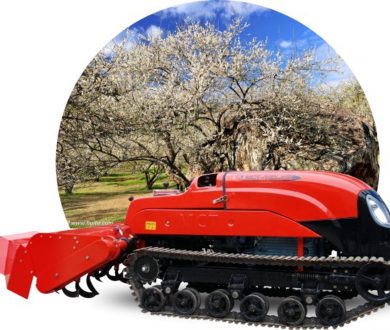 Orchard Crawler Tractor with Ridger